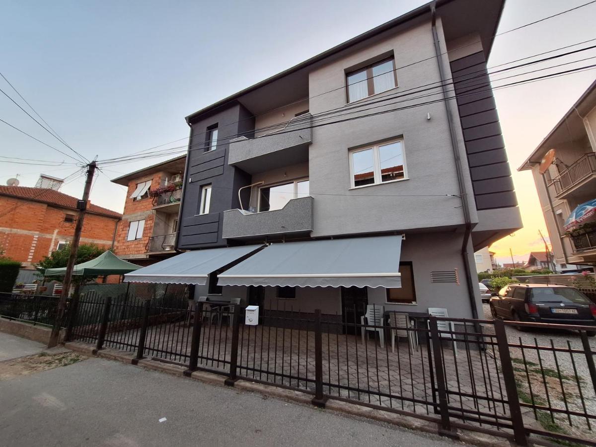 Studio Apartments Oleg 奥赫里德 外观 照片